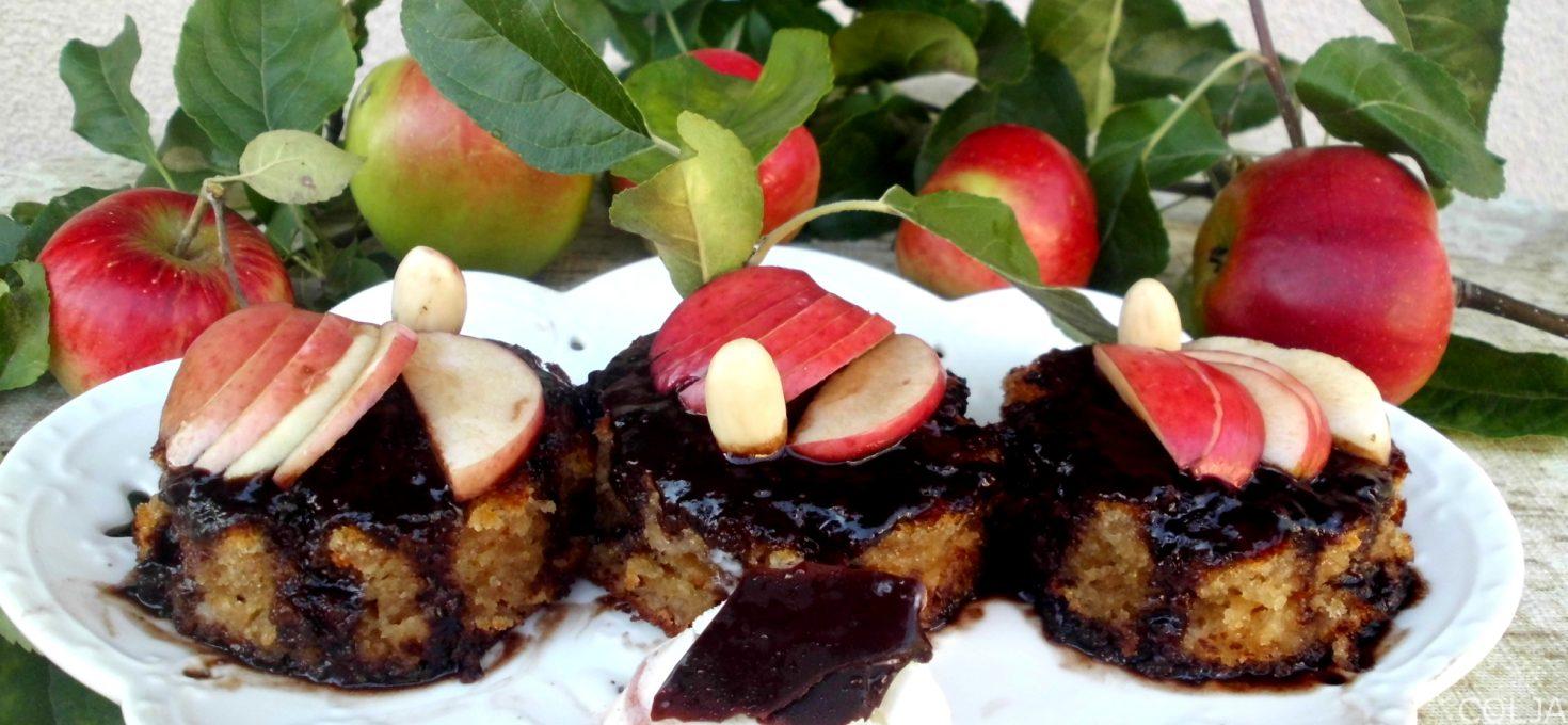 Sočni kolač sa jabukama