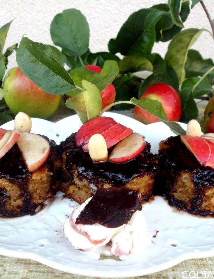 Sočni kolač sa jabukama