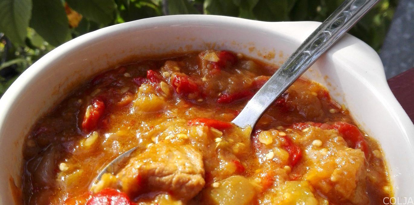 Meso sa povrćem i belim vinom