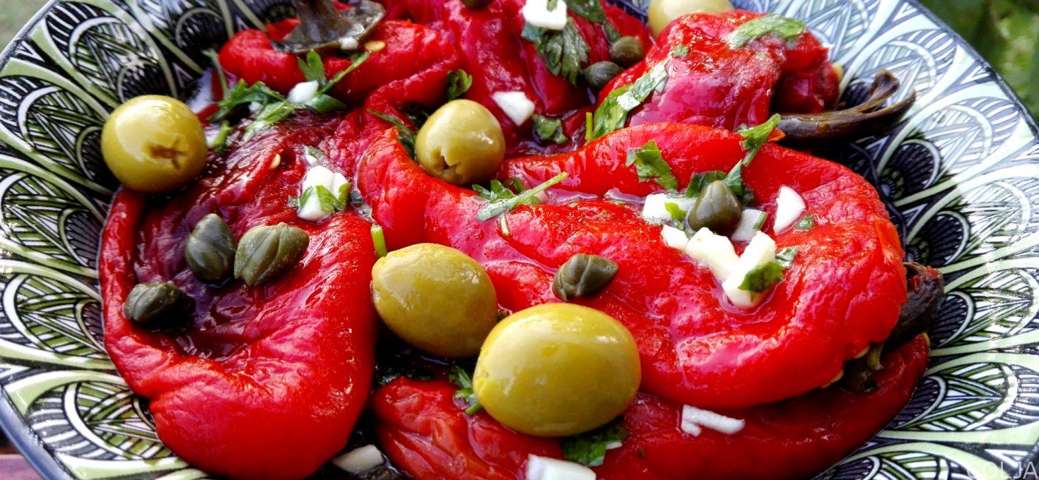 Salata od pečenih paprika
