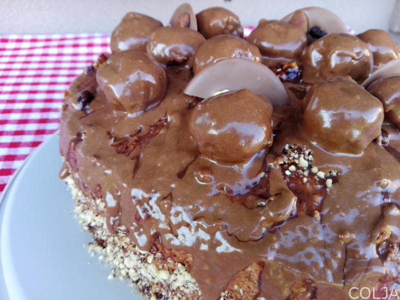 Deo torte sa lešnicima