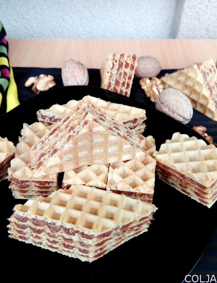 Oblande sa orasima, keksom i čokoladom