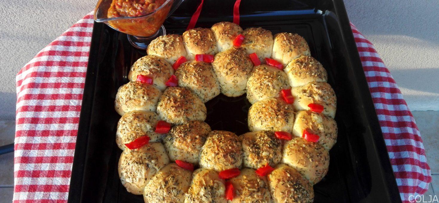 Venac sa sirom i začinima