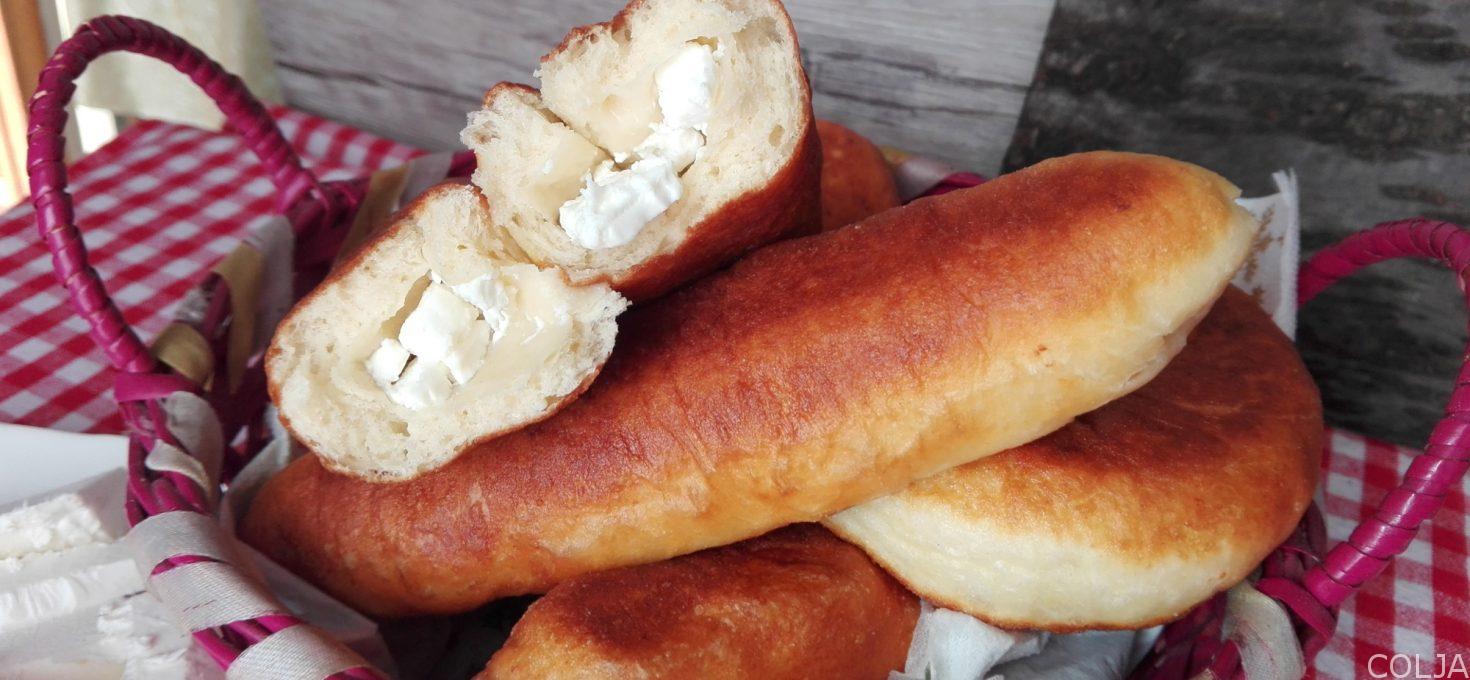 Piroške i venčići sa sirom