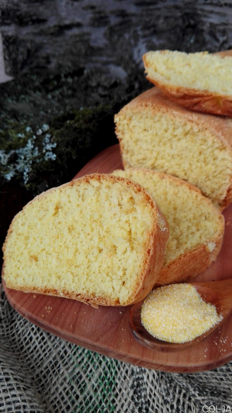 HLEB SA KUKURUZNIM BRAŠNOM