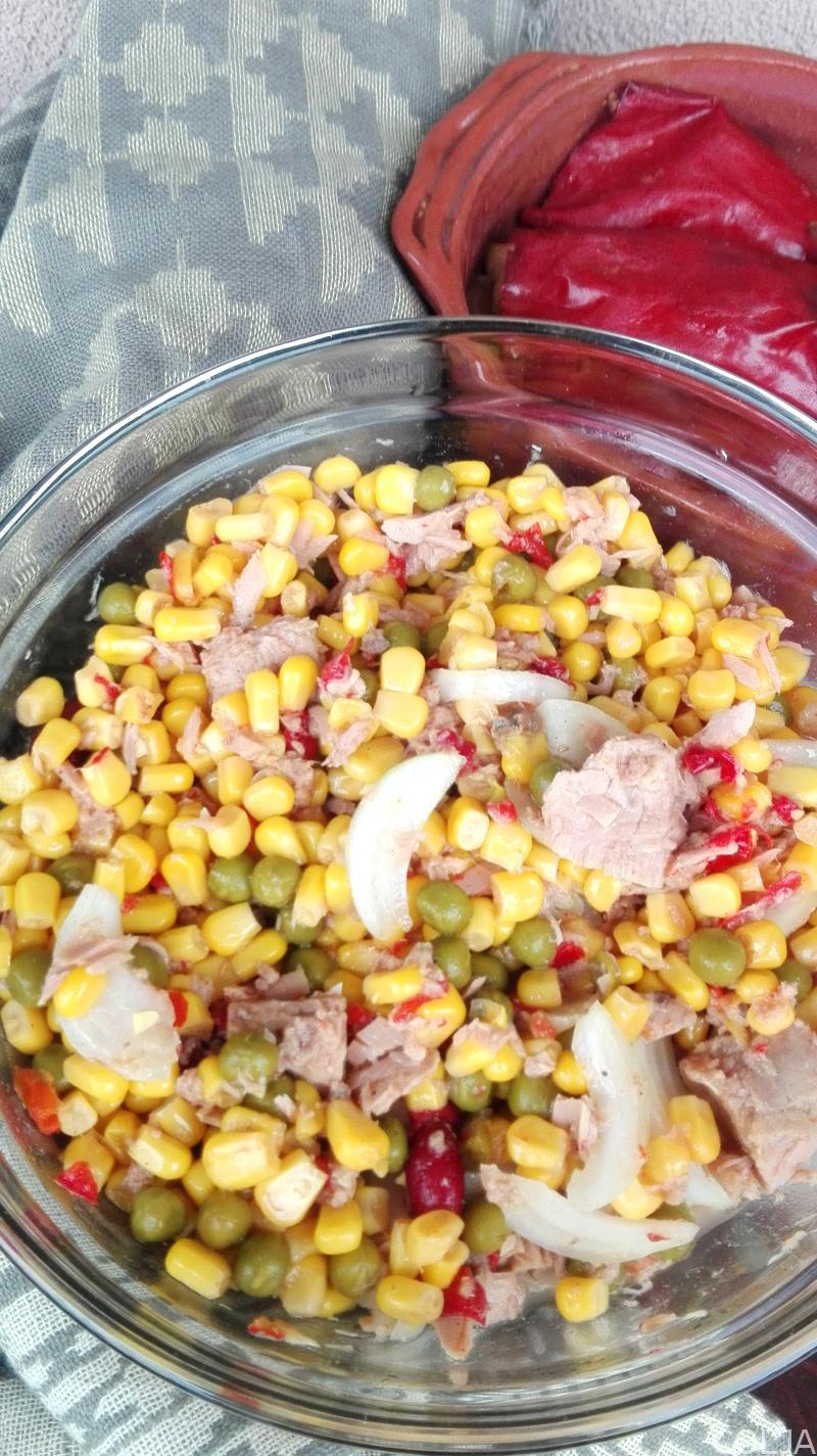 SALATA SA TUNJEVINOM