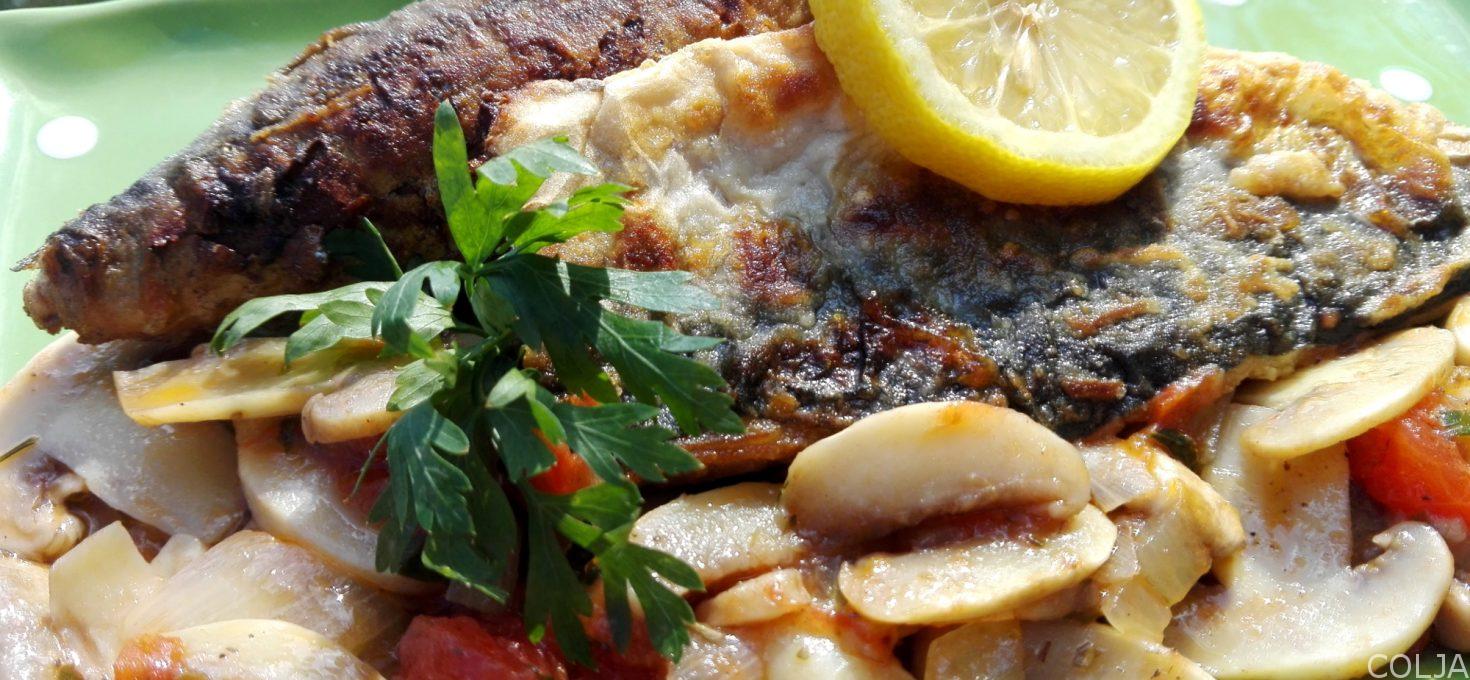 Skuša sa šampinjonima