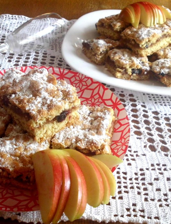 Lenja pita sa jabukama i brusnicama