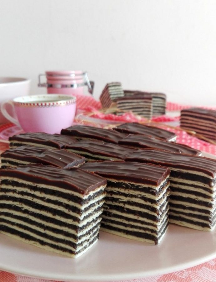 Rozen kolač sa makom i čokoladom – Najkremastiji recept (Ne peče se)