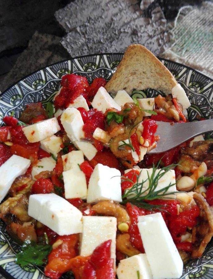 Salata od pečenih paprika i patlidžana