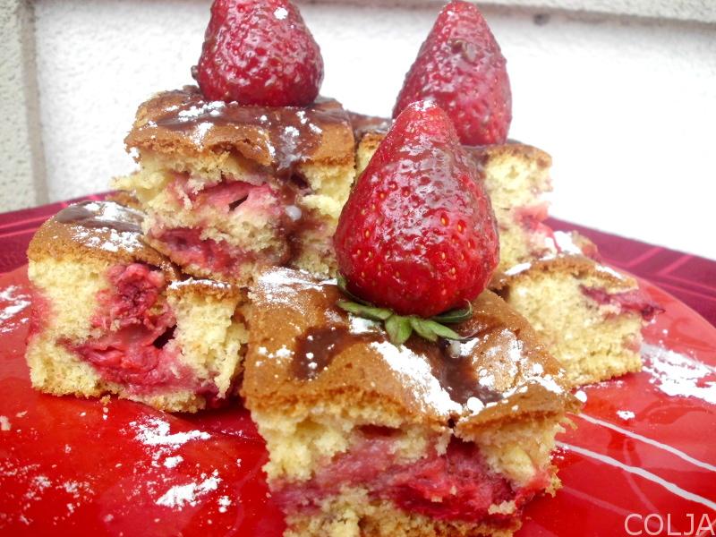 Kolač sa jagodama 1