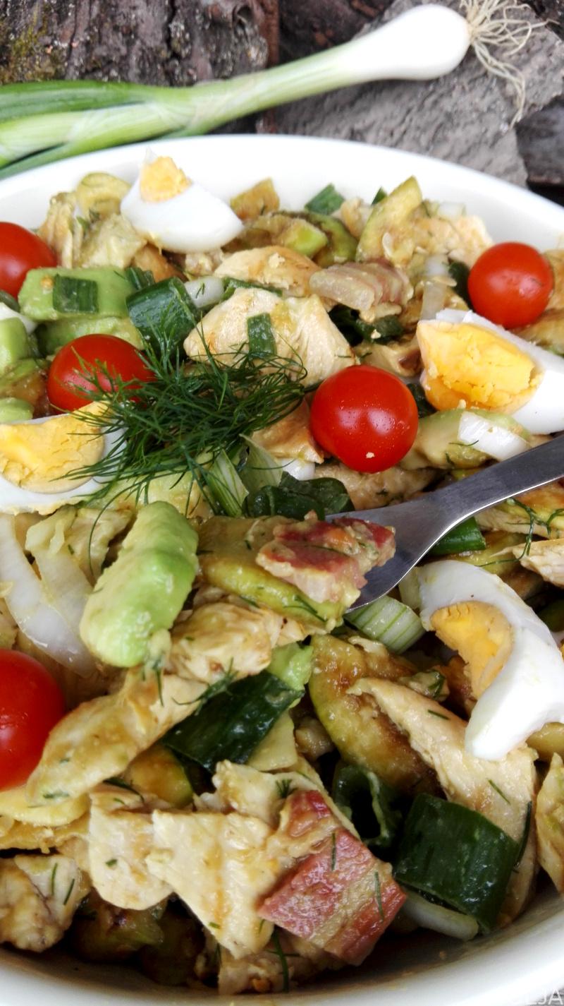 salata sa piletinom, avokadom