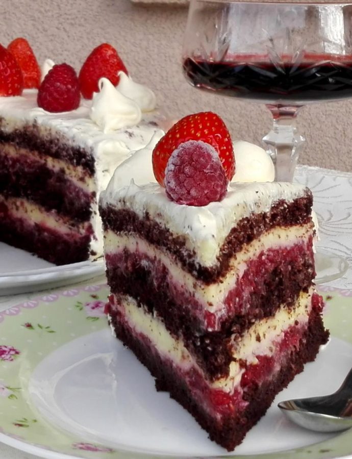 Bloody Berry torta