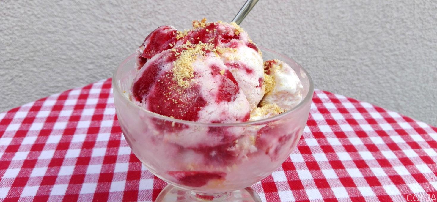 Sladoled sa malinama i plazma keksom