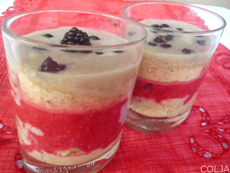 Gusti voćni frape sa keksom1