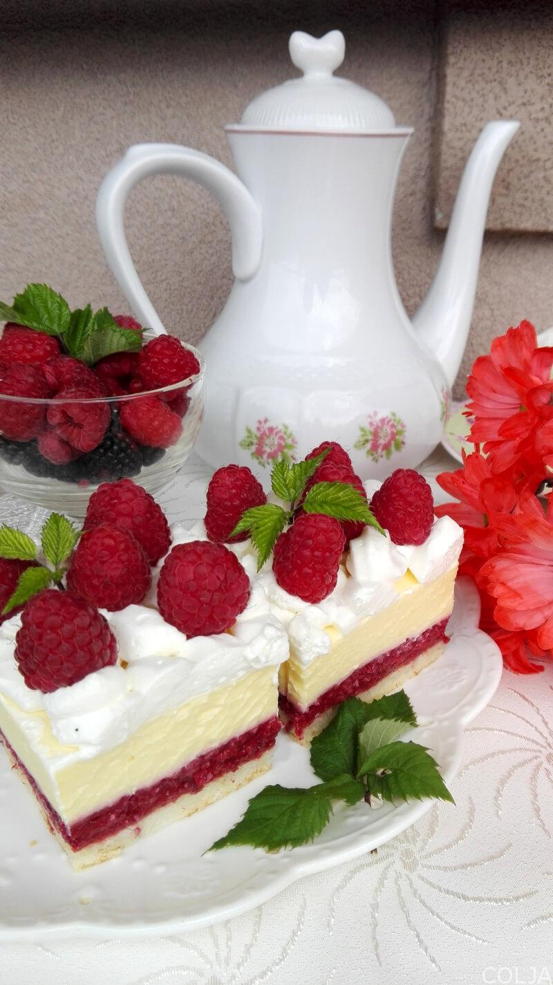 KOCKE SA MALINAMA I BELOM ČOKOLADOM