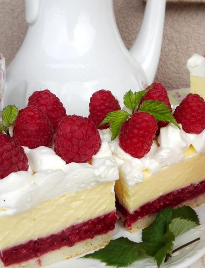 Kocke sa malinama i belom čokoladom