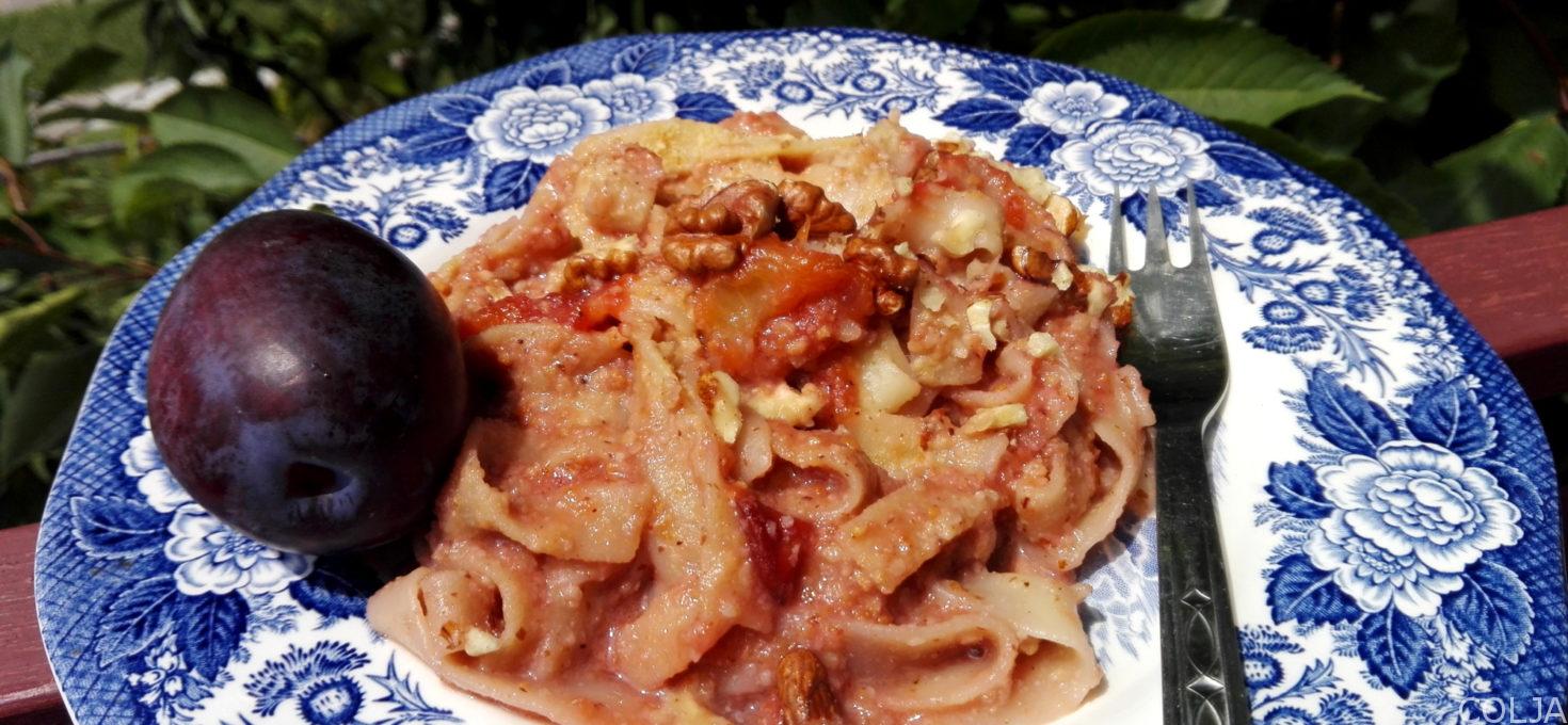 Testenina sa prelivom od šljiva