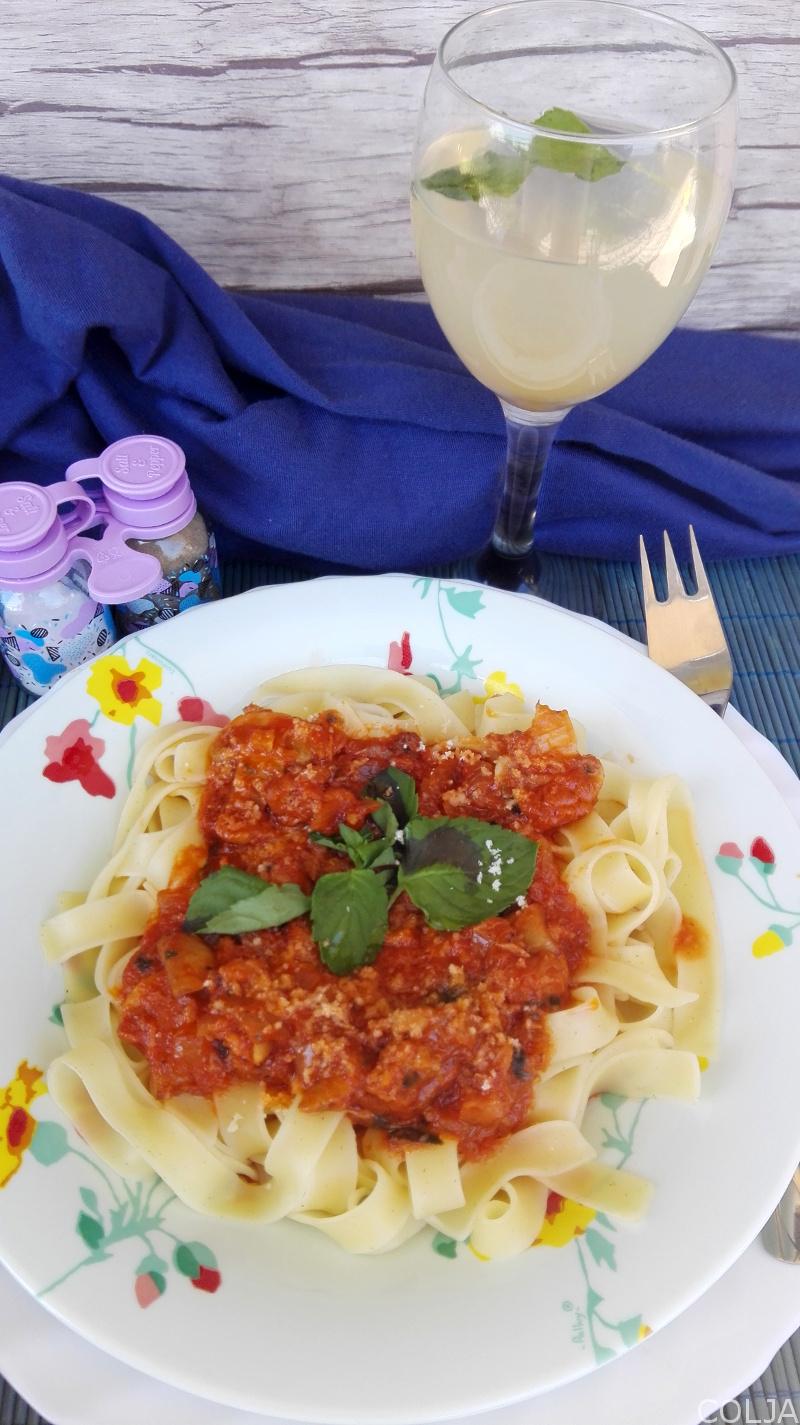 PASTA SA ŠAMPINJONIMA I TUNJEVINOM