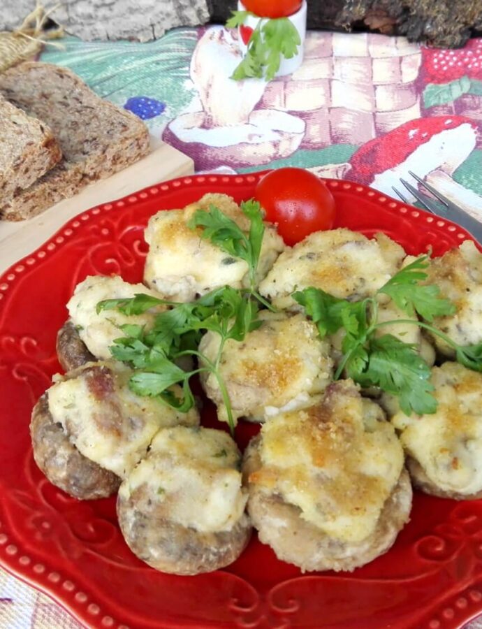 Šampinjoni punjeni bešamel sosom