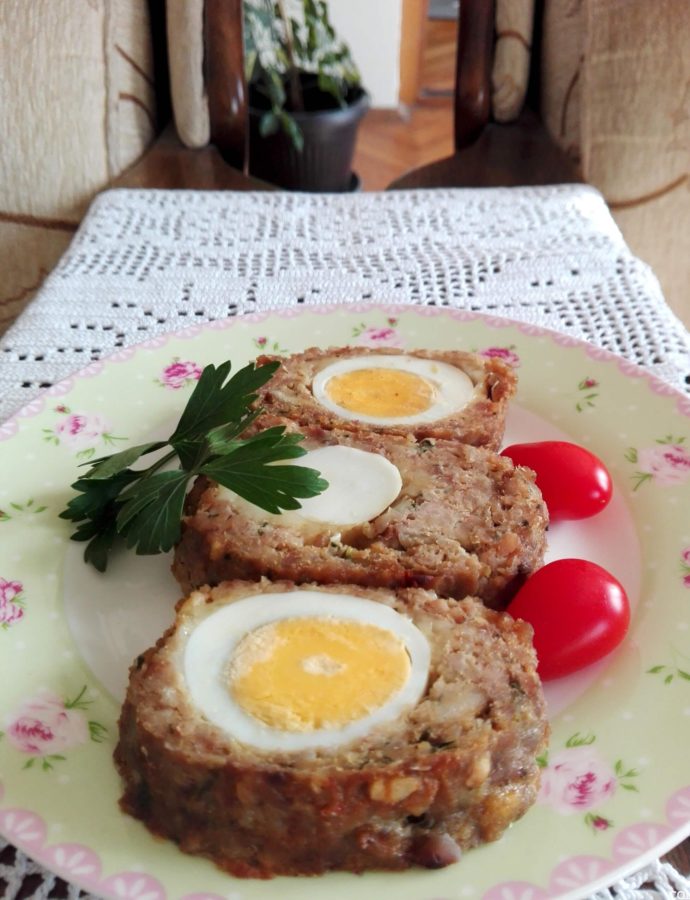 Rolat od mlevenog mesa