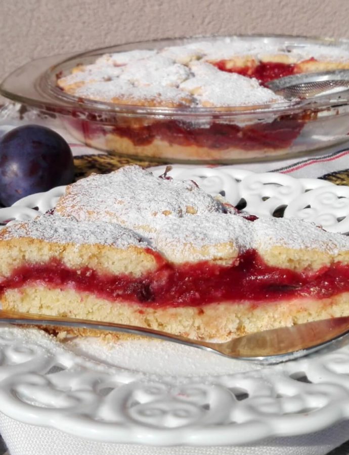 Prhka pita sa šljivama