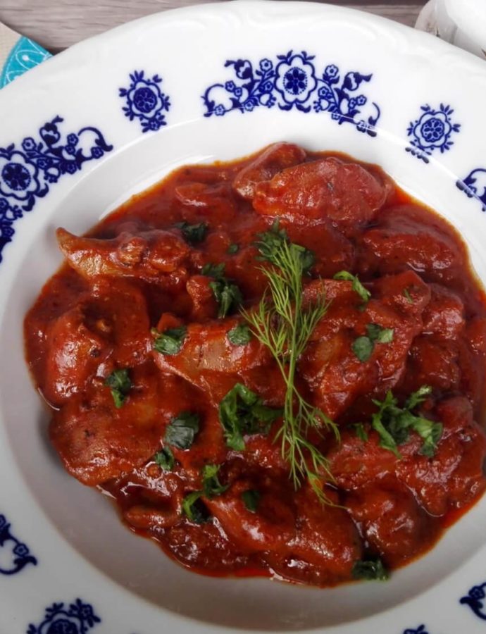 Pileća džigerica sa sokom od paradajza