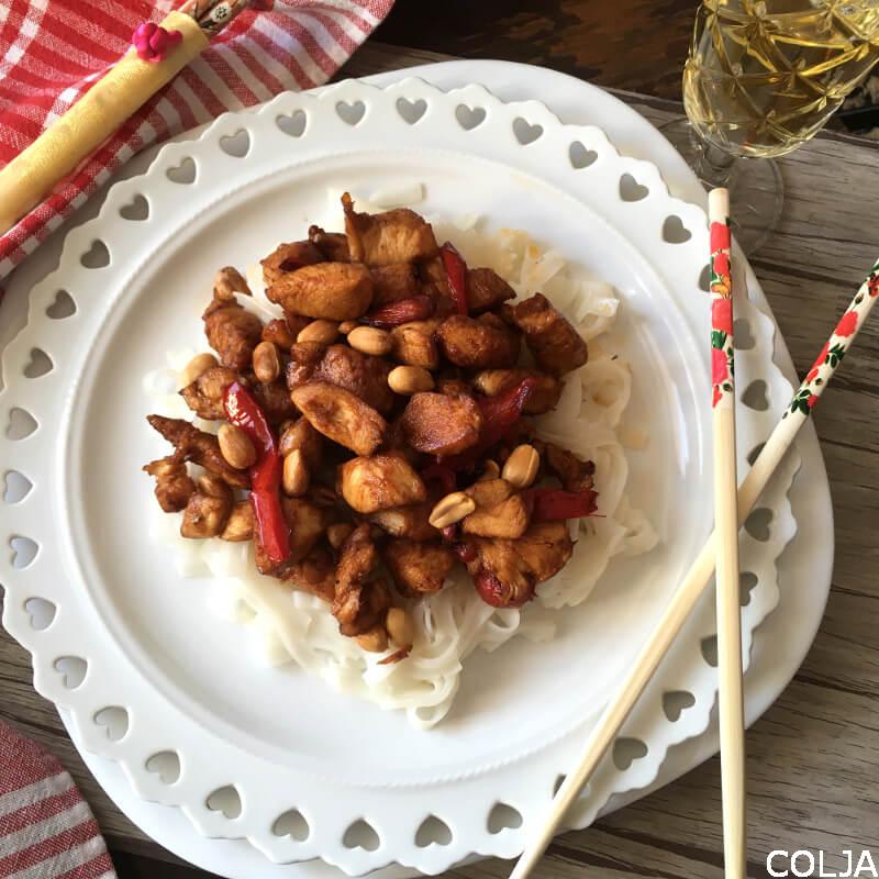 KINESKA PILETINA SA KIKIRIKIJEM