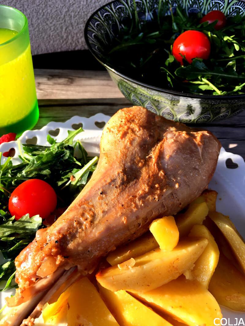 ĆURETINA SA KROMPIROM PEČENA U KESI