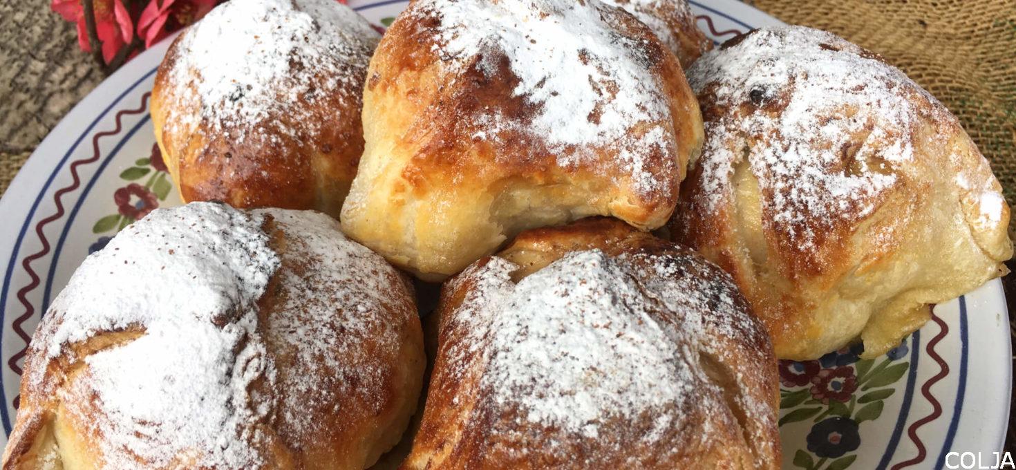 Punjene jabuke u lisnatom testu