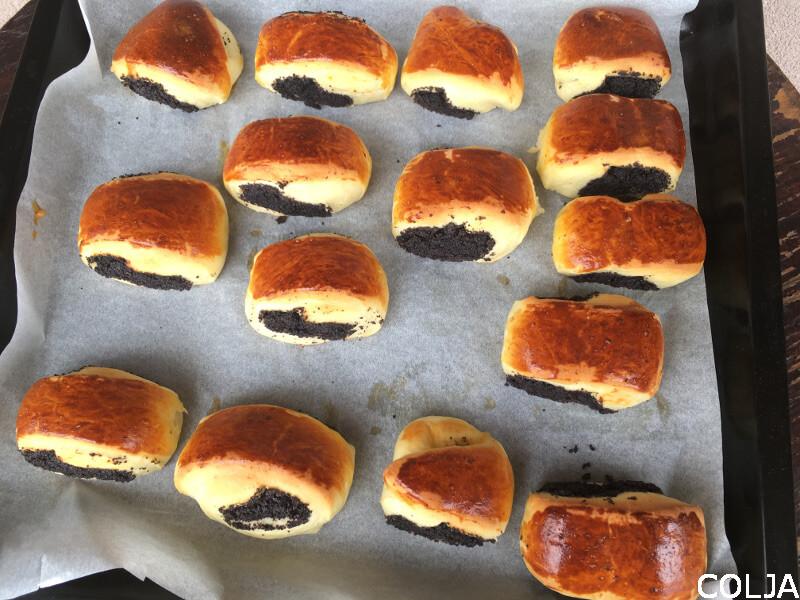 pečene štrudlice sa makom