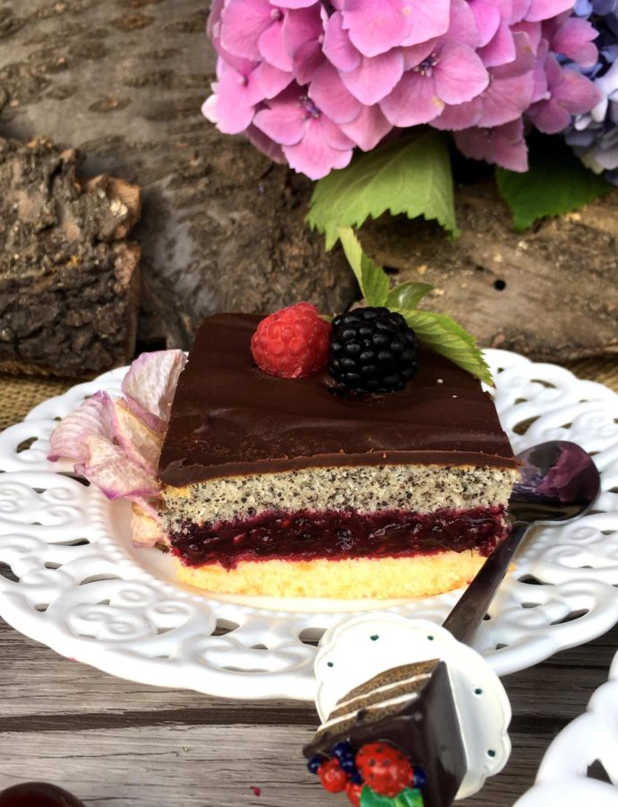 Voćni kolač sa makom