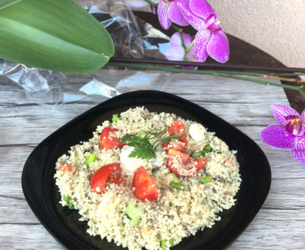 Salata sa sardinama i kus kusom – Zdrav obrok za 10 minuta